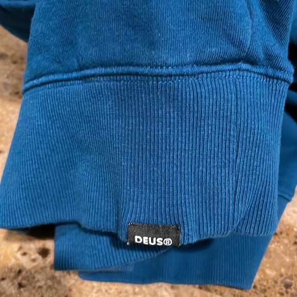 DEUS Hoodie - Picture 10 of 12